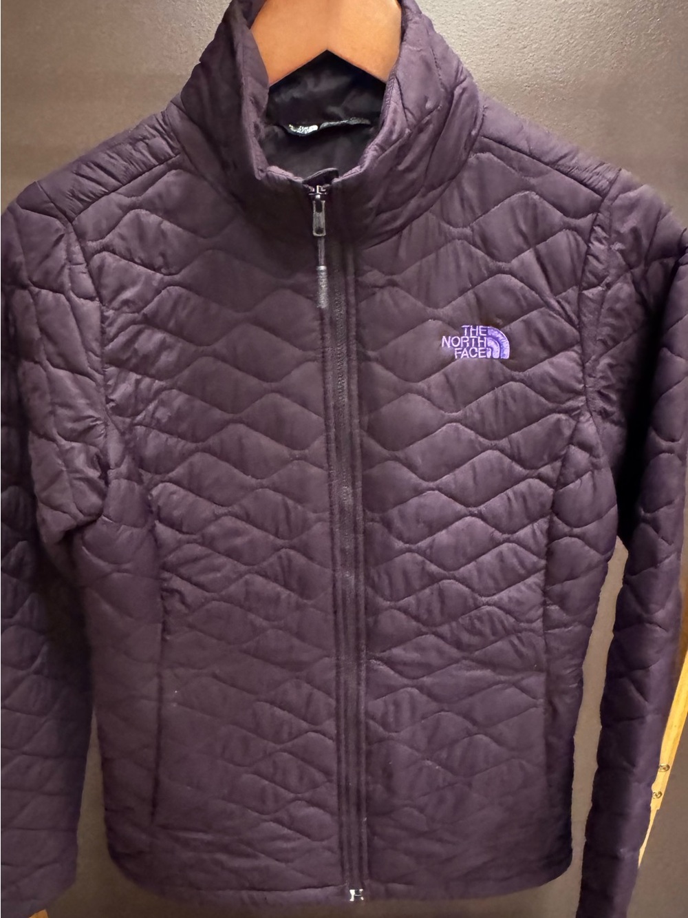 North Face Women's ThermoBall Insulated Jacket in eggplant, Size Small